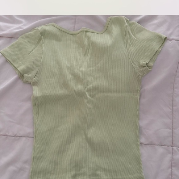 Light Green Button-Up Ribbed Top - Picture 2 of 4